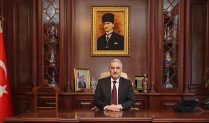 VALİ EROL AYYILDIZ: "İLKELİ VE TARAFSIZ BASIN, TOPLUMUN EN BÜYÜK GÜCÜDÜR"