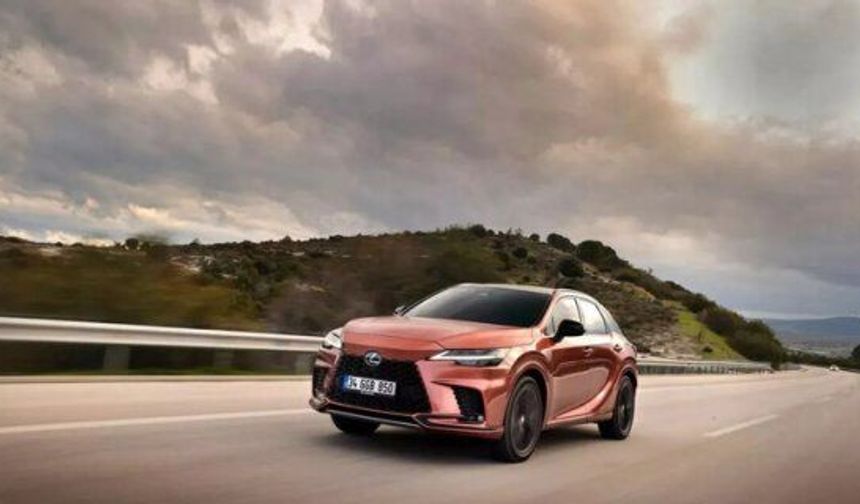 Lexus RX SUV modeli Türkiye'de satışta