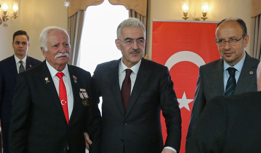 BURSA’DA BAYRAM HAZIRLIKLARI TAMAM: VALİ AYYILDIZ’DAN HUZUR VE GÜVEN VURGUSU