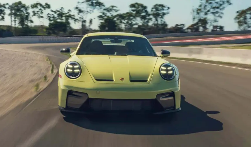 Endişelenmeyin, Porsche 911 elektrikli bir modele dönüşmeyecek
