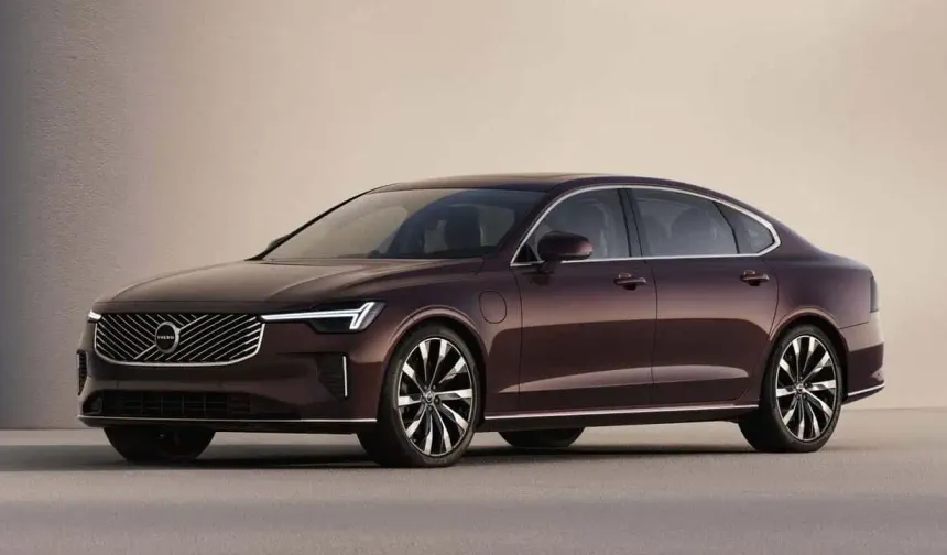 Volvo, sedan ve station wagon'larını geri getirebilir!