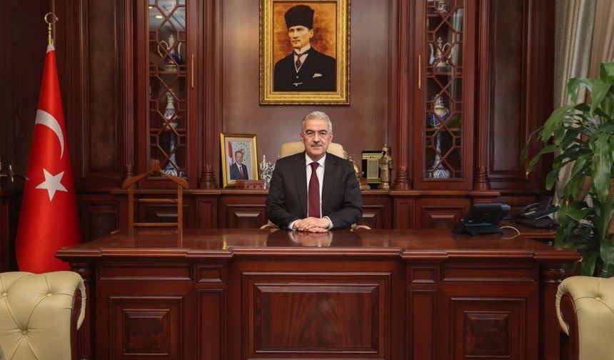 BURSA VALİSİ EROL AYYILDIZ'DAN ANLAMLI 15 TEMMUZ MESAJI